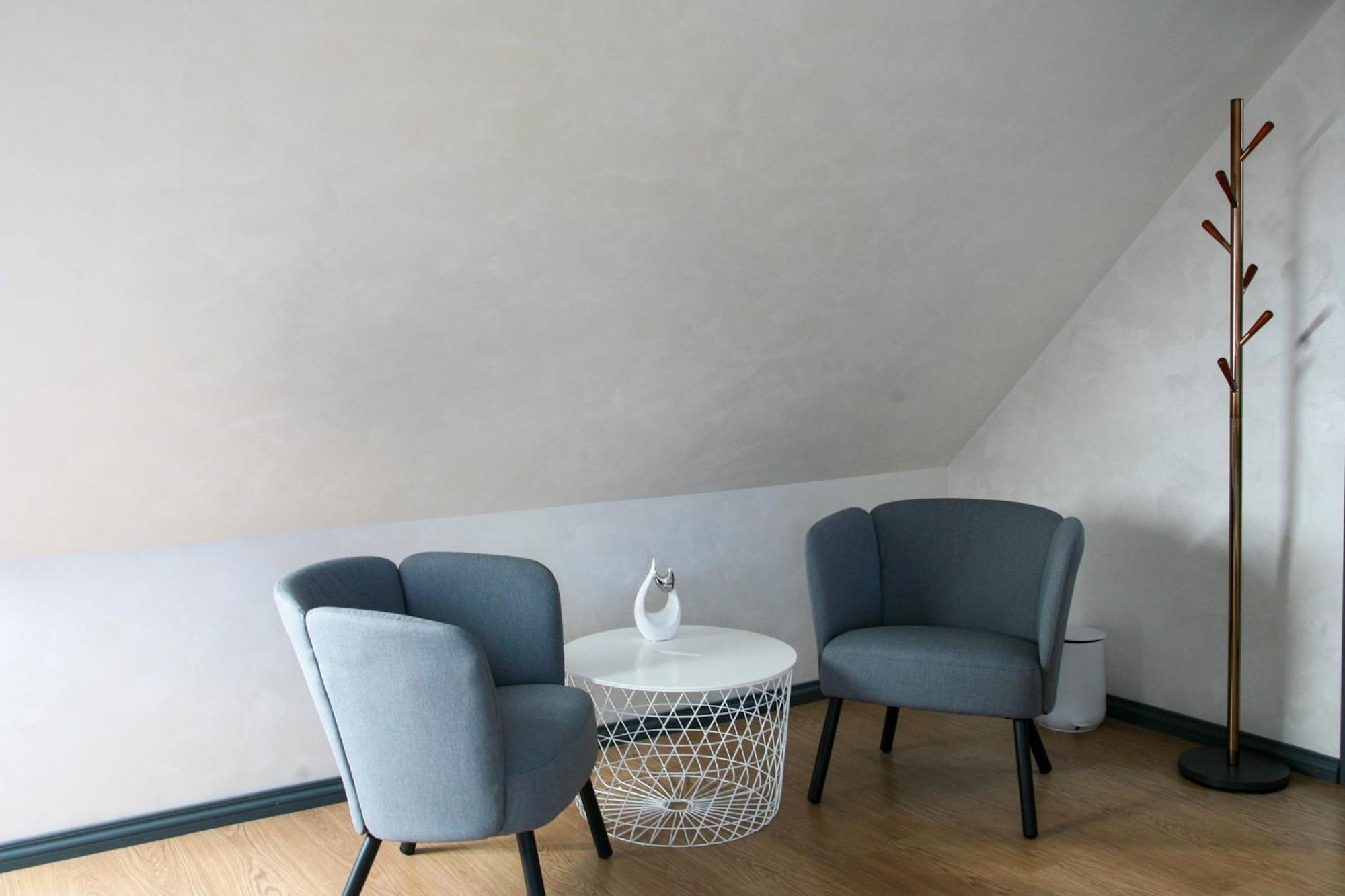 Pils Hotel Кандава Екстериор снимка