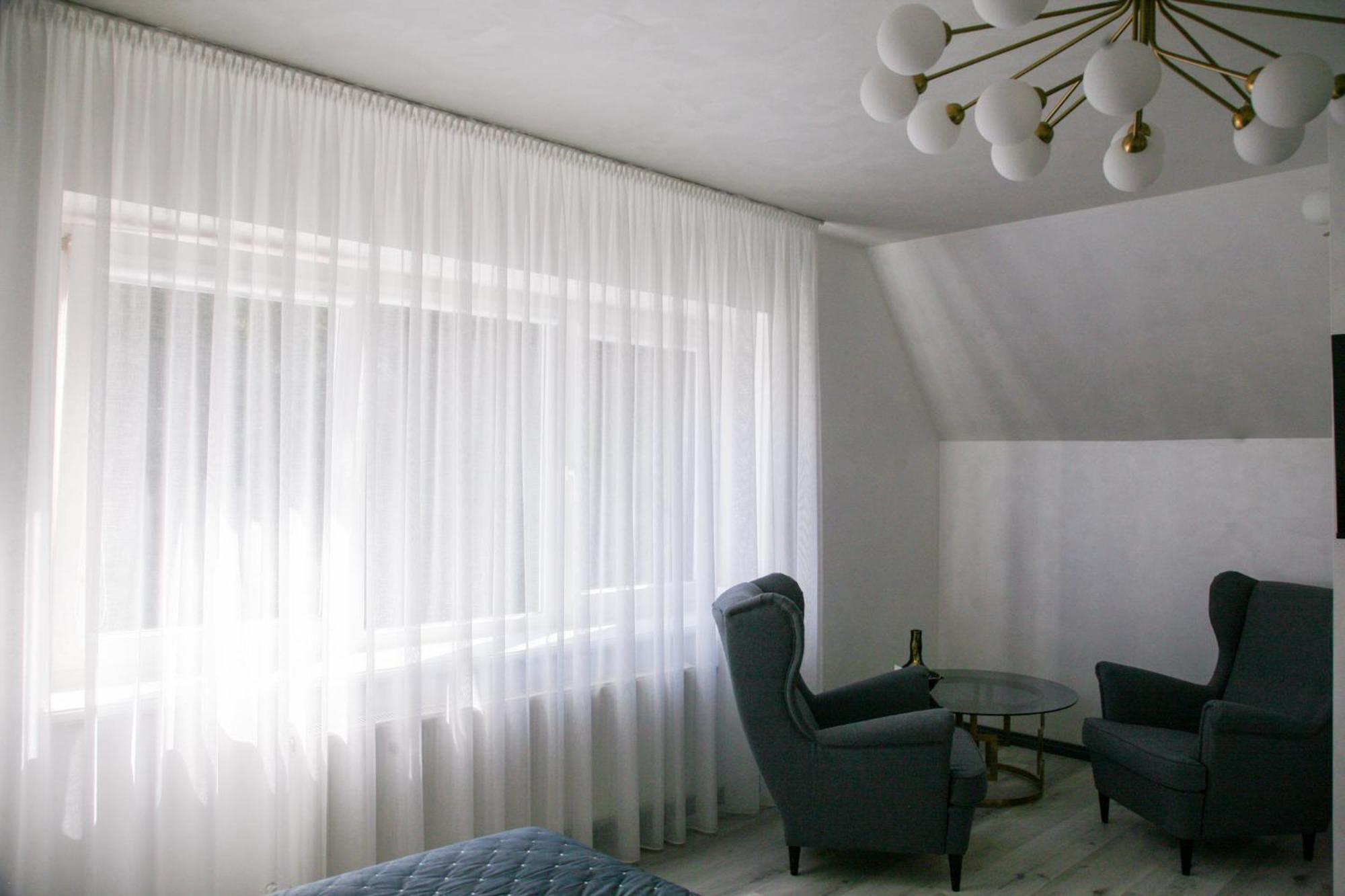 Pils Hotel Кандава Екстериор снимка
