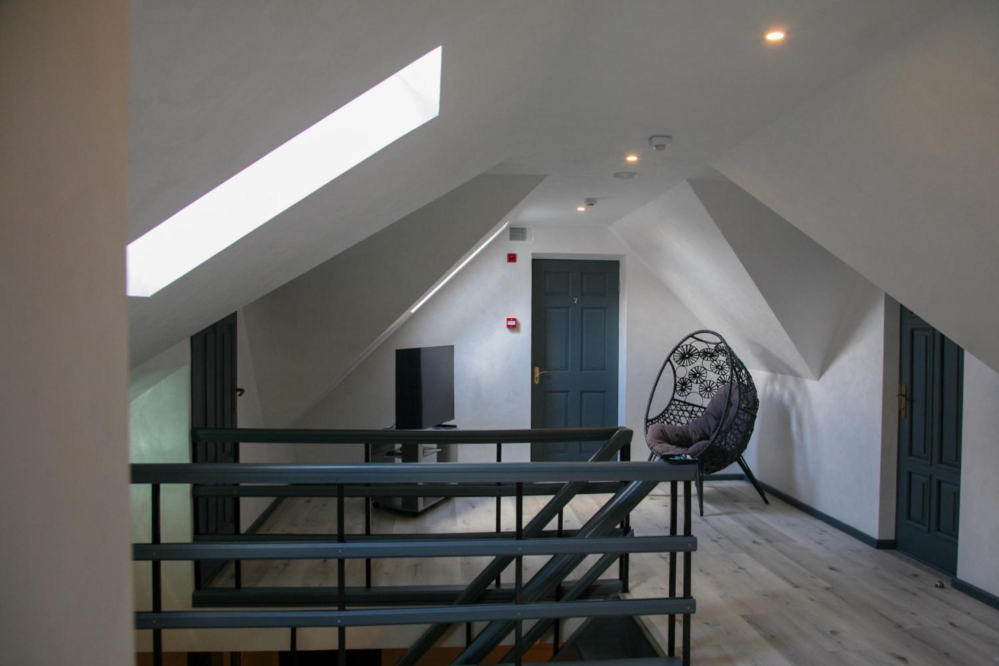 Pils Hotel Кандава Екстериор снимка